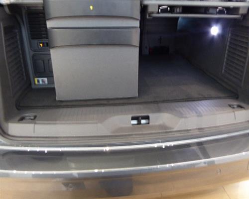 Tapis De Coffre Voiture VW T7 California - 3 Pièces En Velours Noir, Bordure Chaîne, Anti-Dérapant