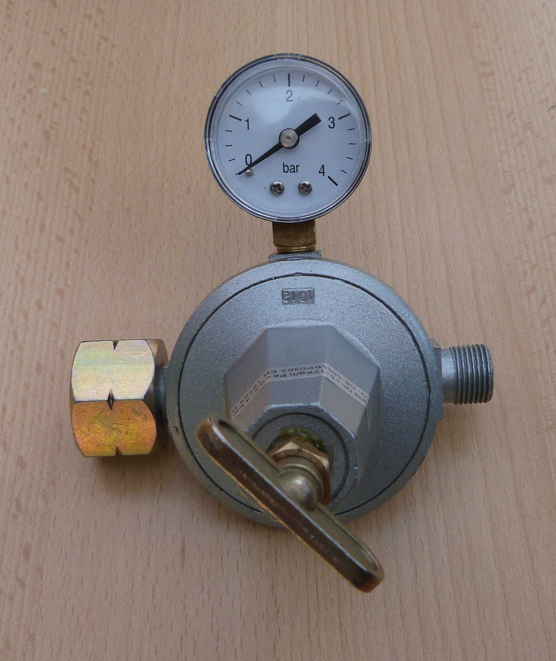 Flüssiggas Kleindruckminderer incl. Manometer einstellbar 0,5 bis 4 bar (8356#