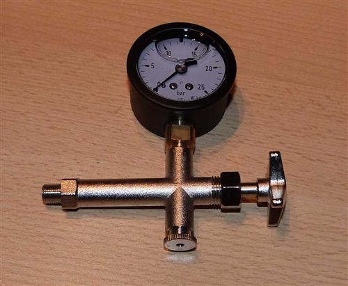Pumpendruckmanometer glyzering. + Entlüftungsarmatur (6690#