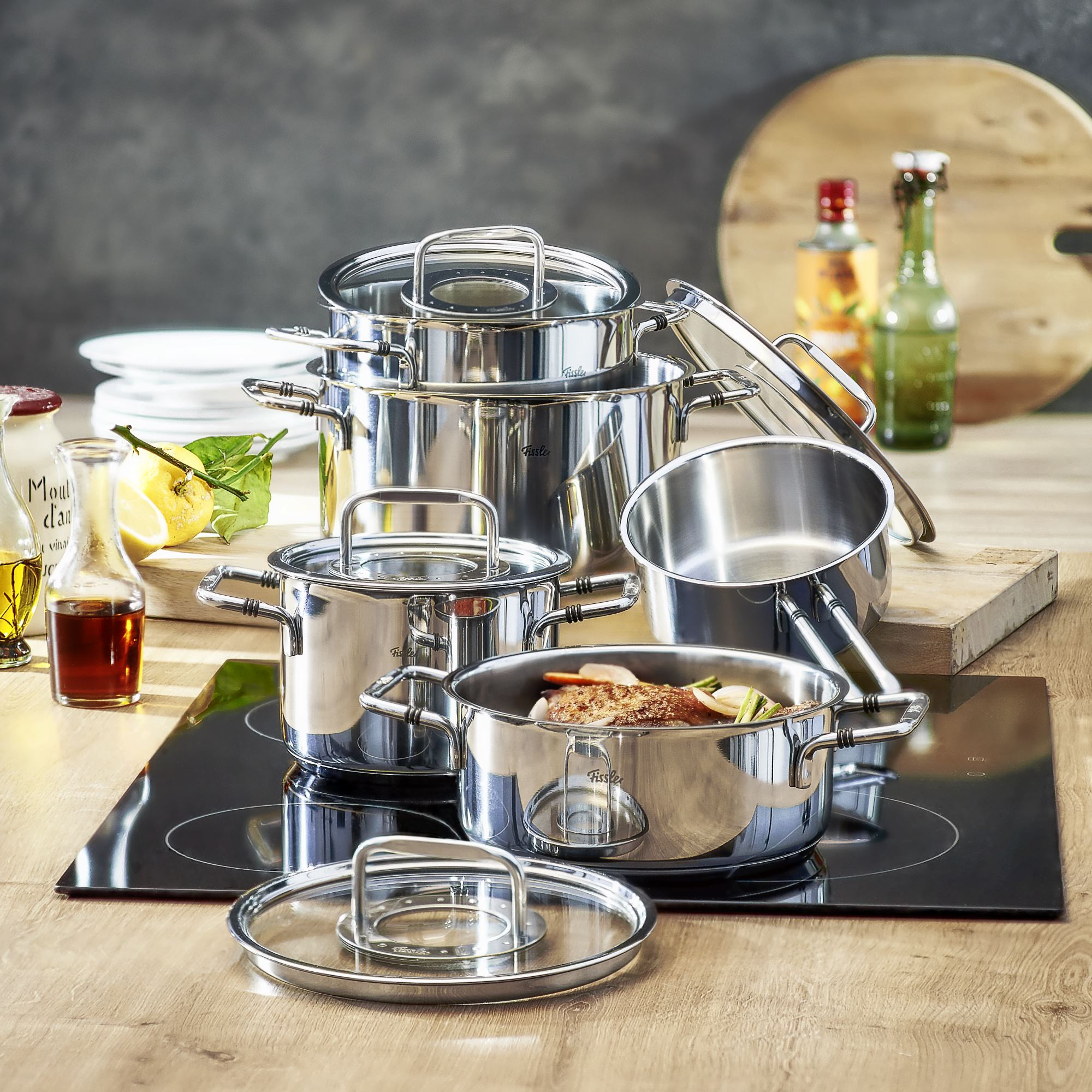 Fissler Serie Bonn Batería de Cocina 5 Piezas con Tapa de 086 112 16 0000 BONN OLLA CON TAPA 16CM – 2.1L | FISSLER