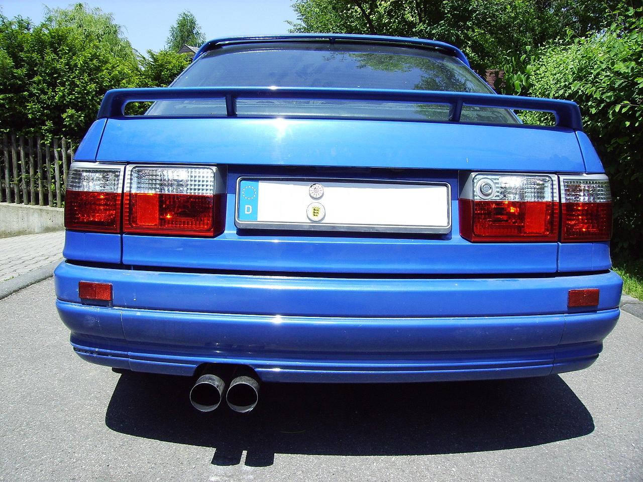 Hella black audi 80