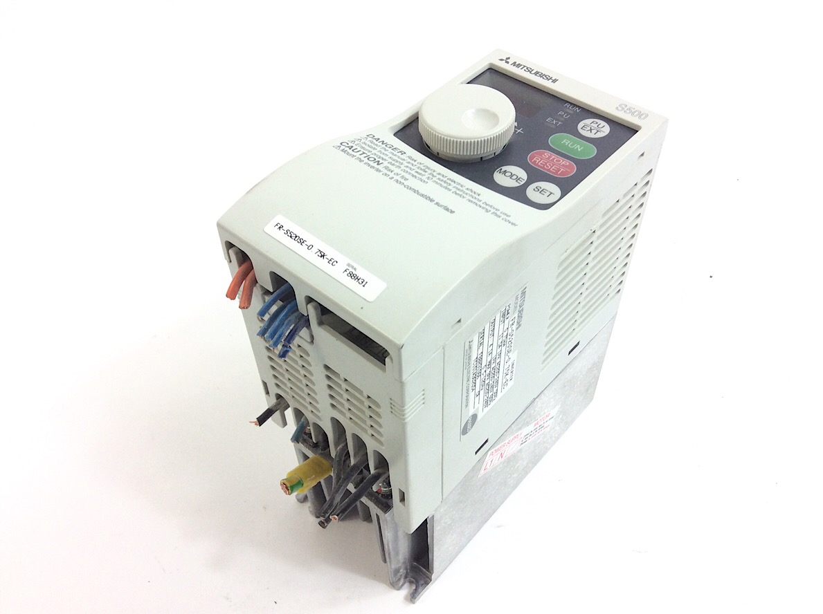 MITSUBISHI Inverter Typ FRS520SE0. 75KEC Output 4,1A