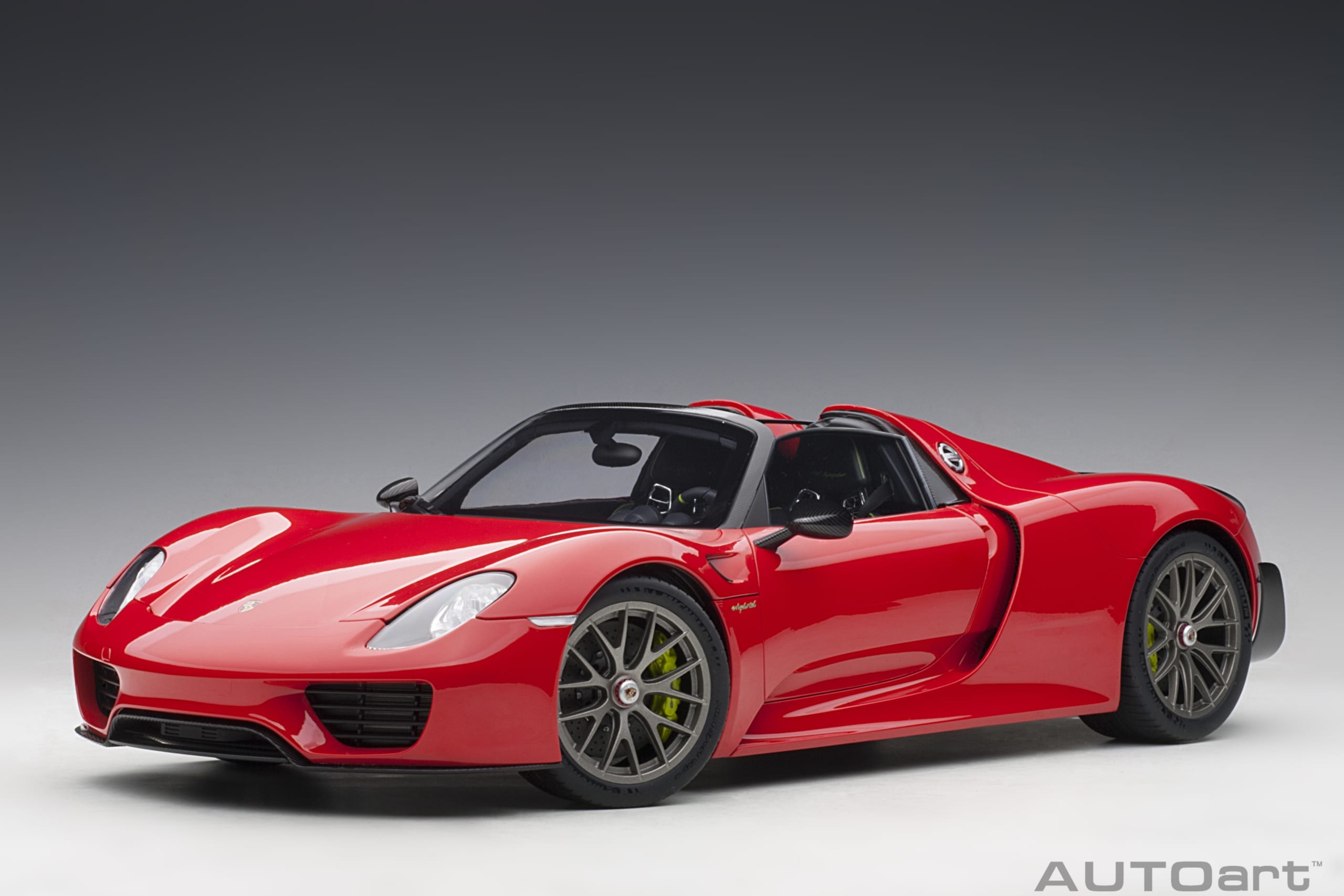 AUTOart Porsche 918 Spyder 2013 Guards Red 1:12 12122