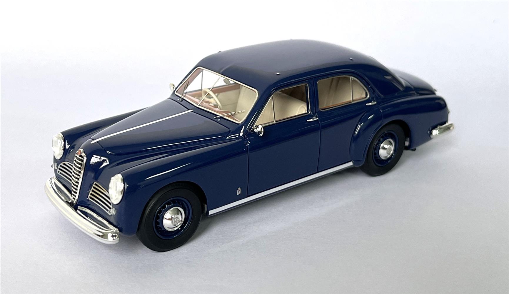 Matrix Alfa Romeo 6C 2500 Turismo Berlina 1950-1952 Blue 1:43 MX40102-203