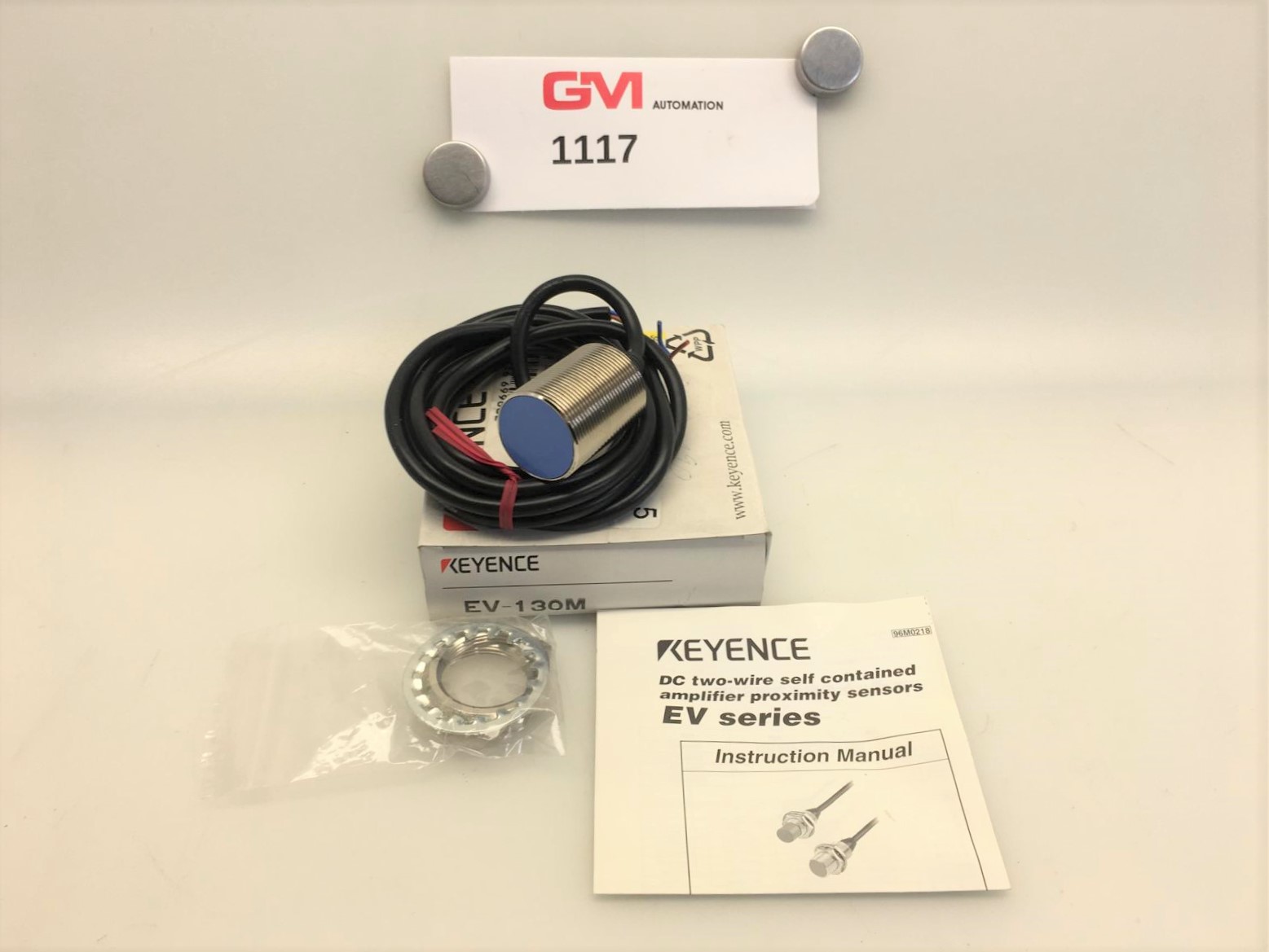 EV-130M Keyence, Czujniki zbliżeniowe i indukcyjne