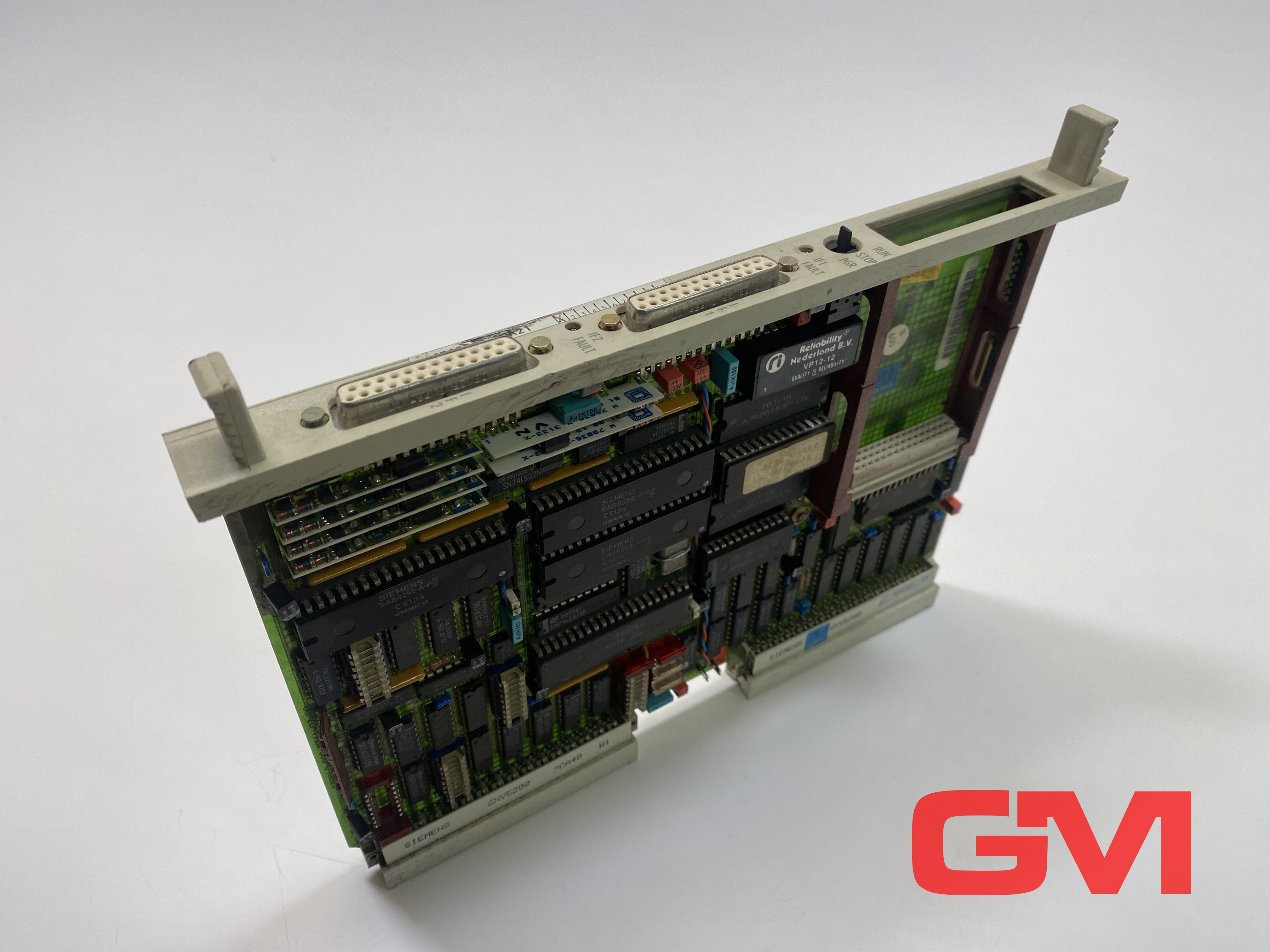 6ES5525-3UA21 Siemens, I/O remoto e comunicazione
