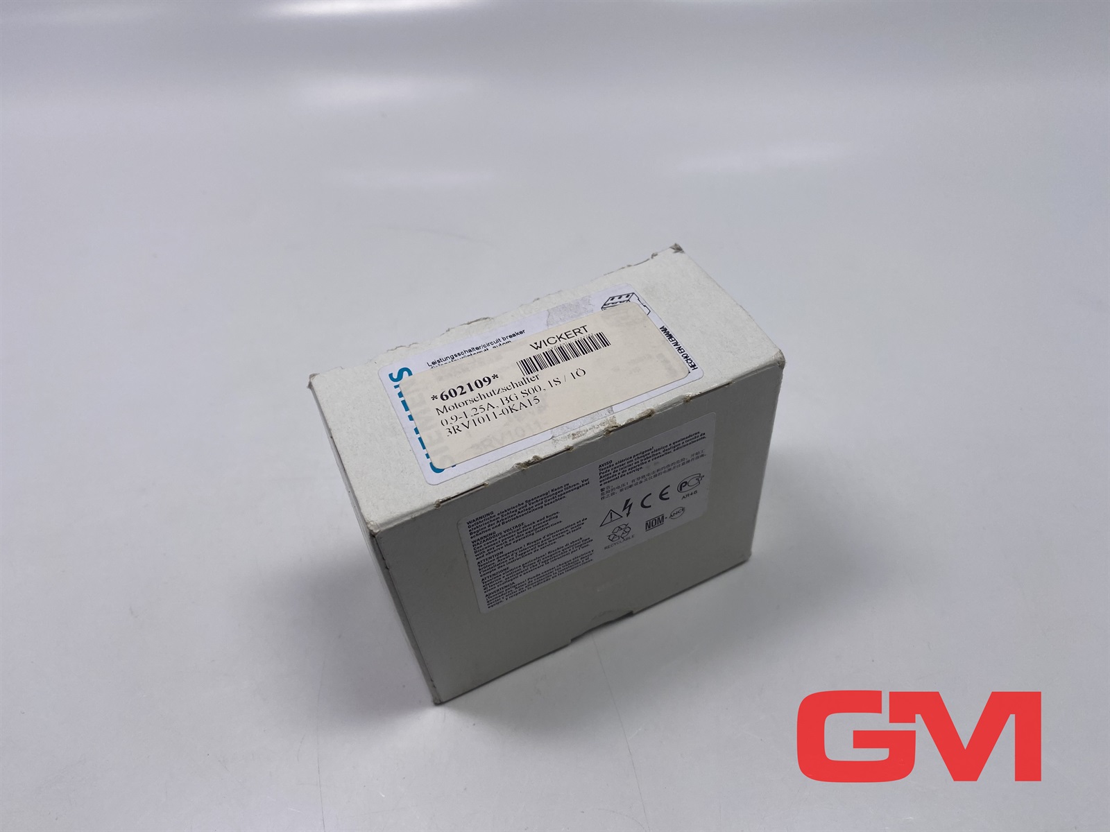 Siemens 3RV1011-0KA15 , S00, .09-1.25A, Screw Terminal Circuit Breaker with Transverse 1NO/1NC — Circuit Breakers & Fuses