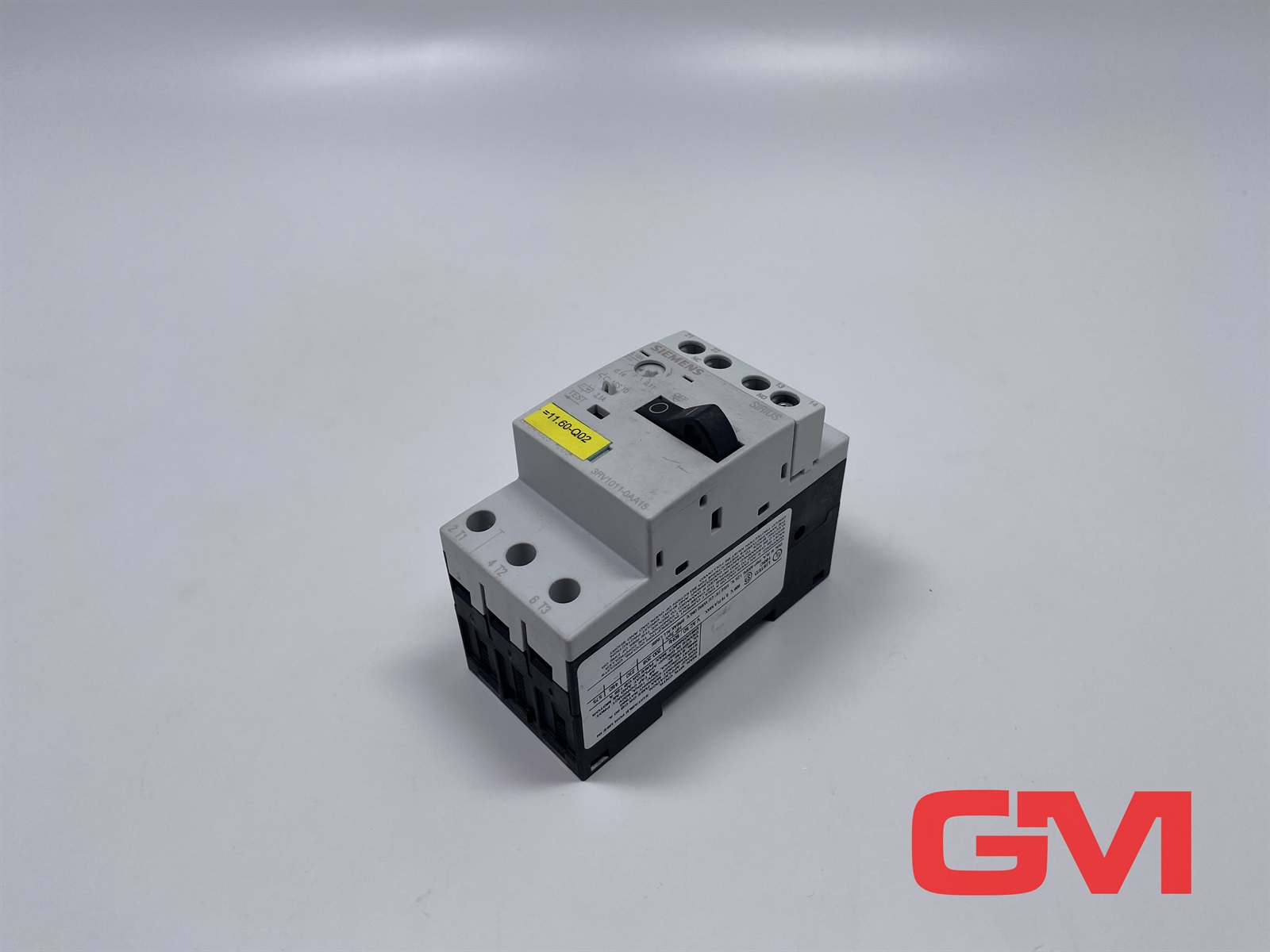 Siemens 3RV1011-0AA15 Circuit Breaker S00 0.11-0.16A with Transverse Auxiliary Switch — Circuit Breakers & Fuses