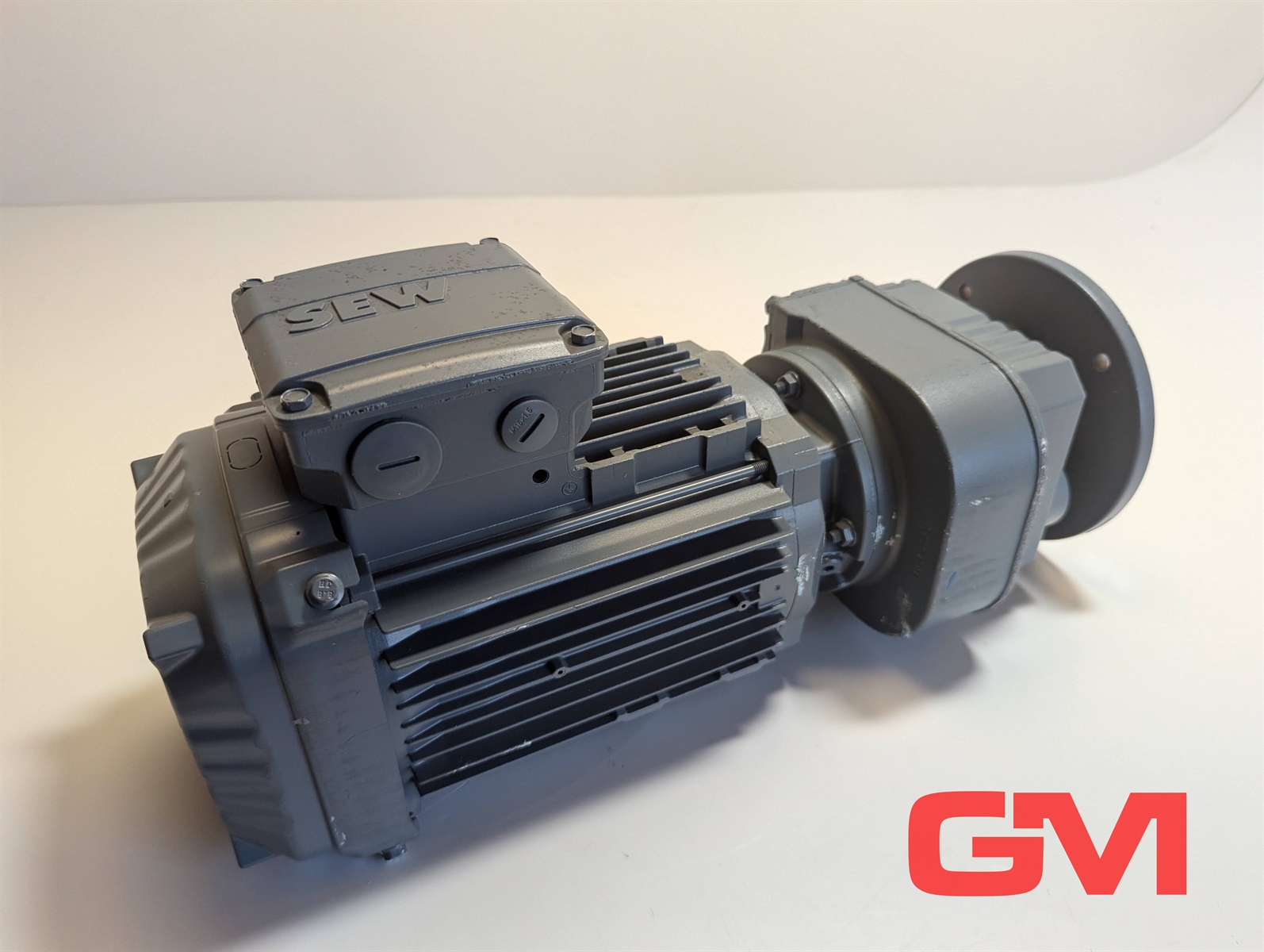 Sew Eurodrive Helical Gearmotor RF27 DRN80M4/Z Gear Motor 0.75 kW