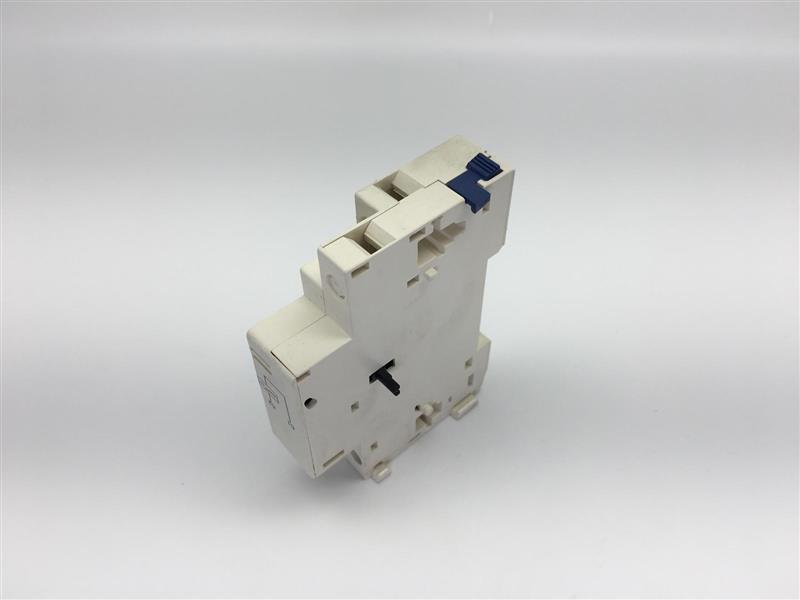 Schneider GVAS385 Sganciatore a Lancio di Corrente 380-400 VCA 50Hz 440 VA 60Hz