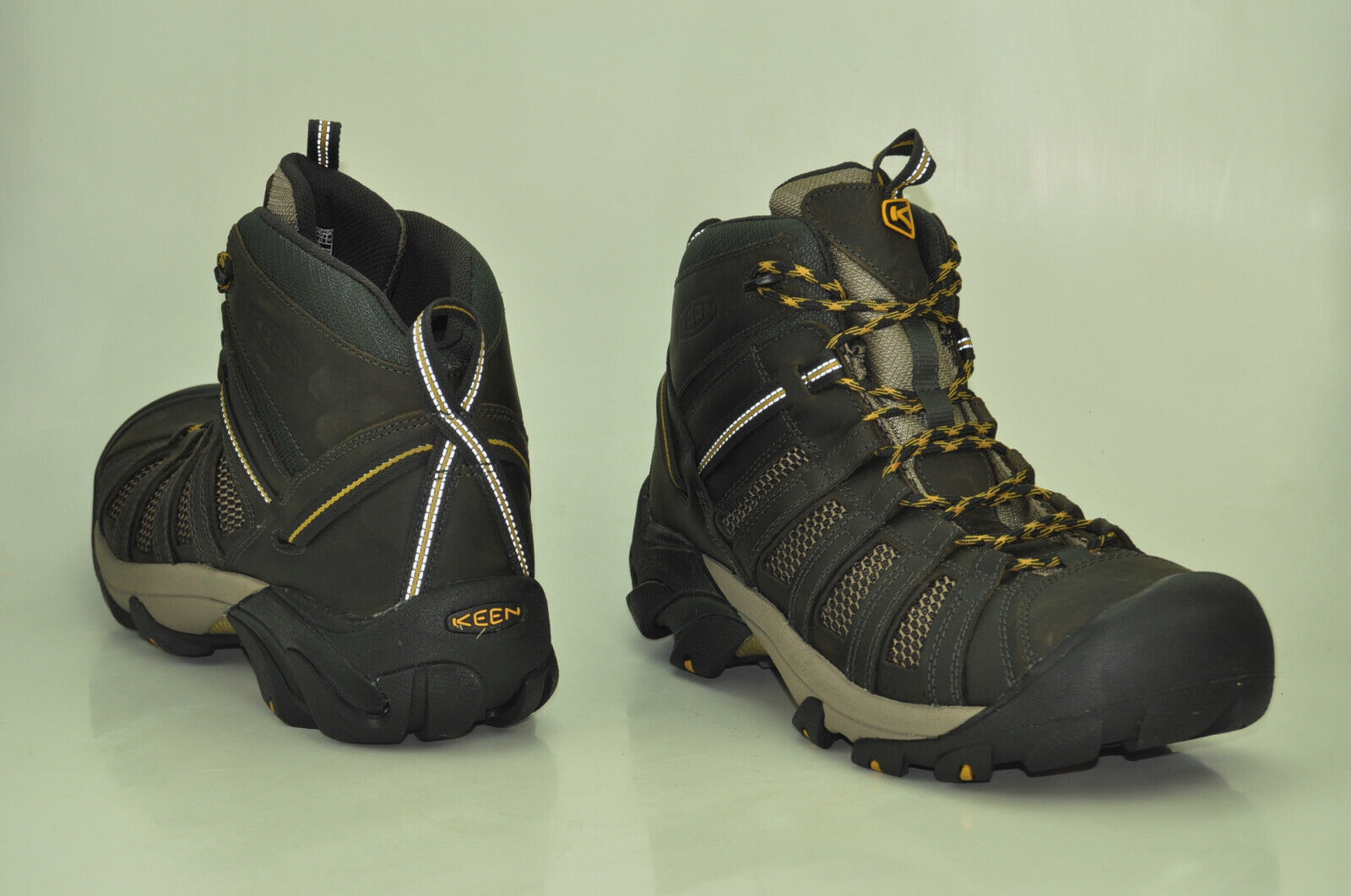 KEEN Voyageur Mid Wanderschuhe Sneaker Outdoorschuhe Schuhe Boots Herren