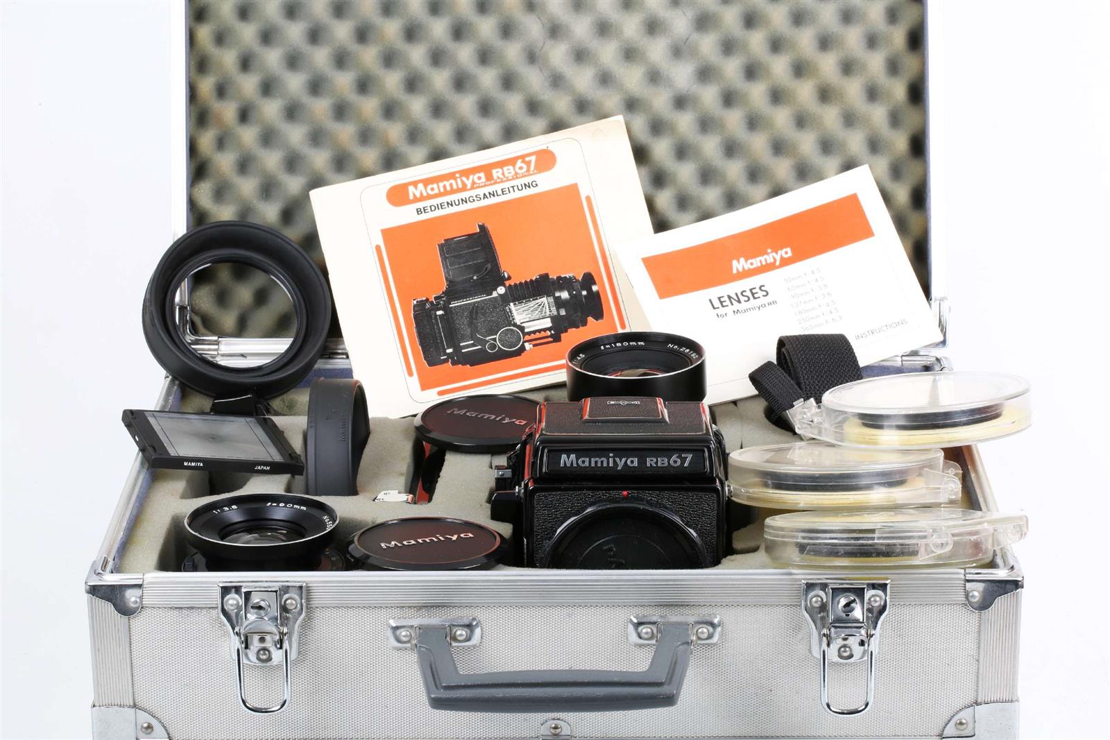Mamiya RB67 Set mit 180mm/4.5, 90mm/3.8, Alukoffe, 220 Magazin + Zubehör C79485 heidi-foto