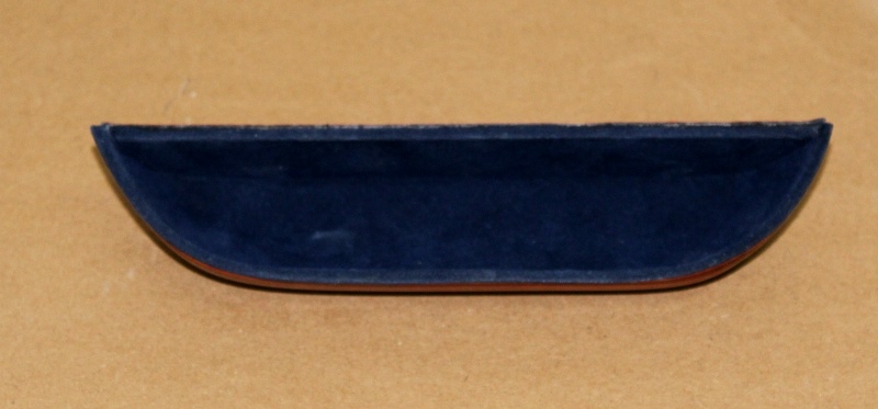 BRILLENHALTER_ZEB1.JPG