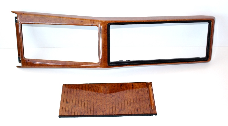 r129_rahmen_rollo_chest1.JPG