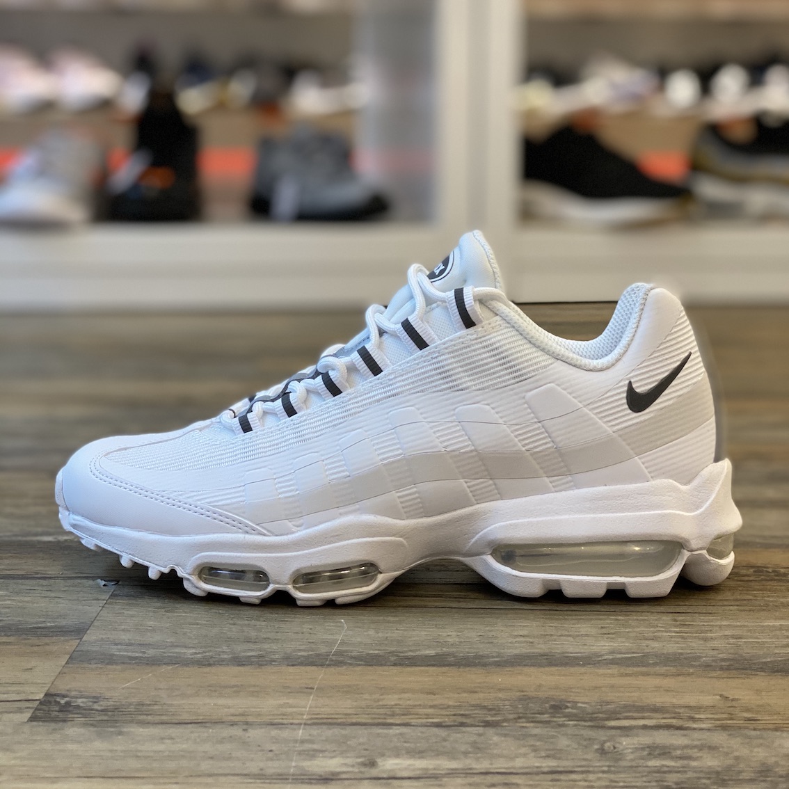 Nike Air Max 95 SE Gr.39 Sneaker Schuhe Luxus Premium Leder Damen Neu AQ4138 101