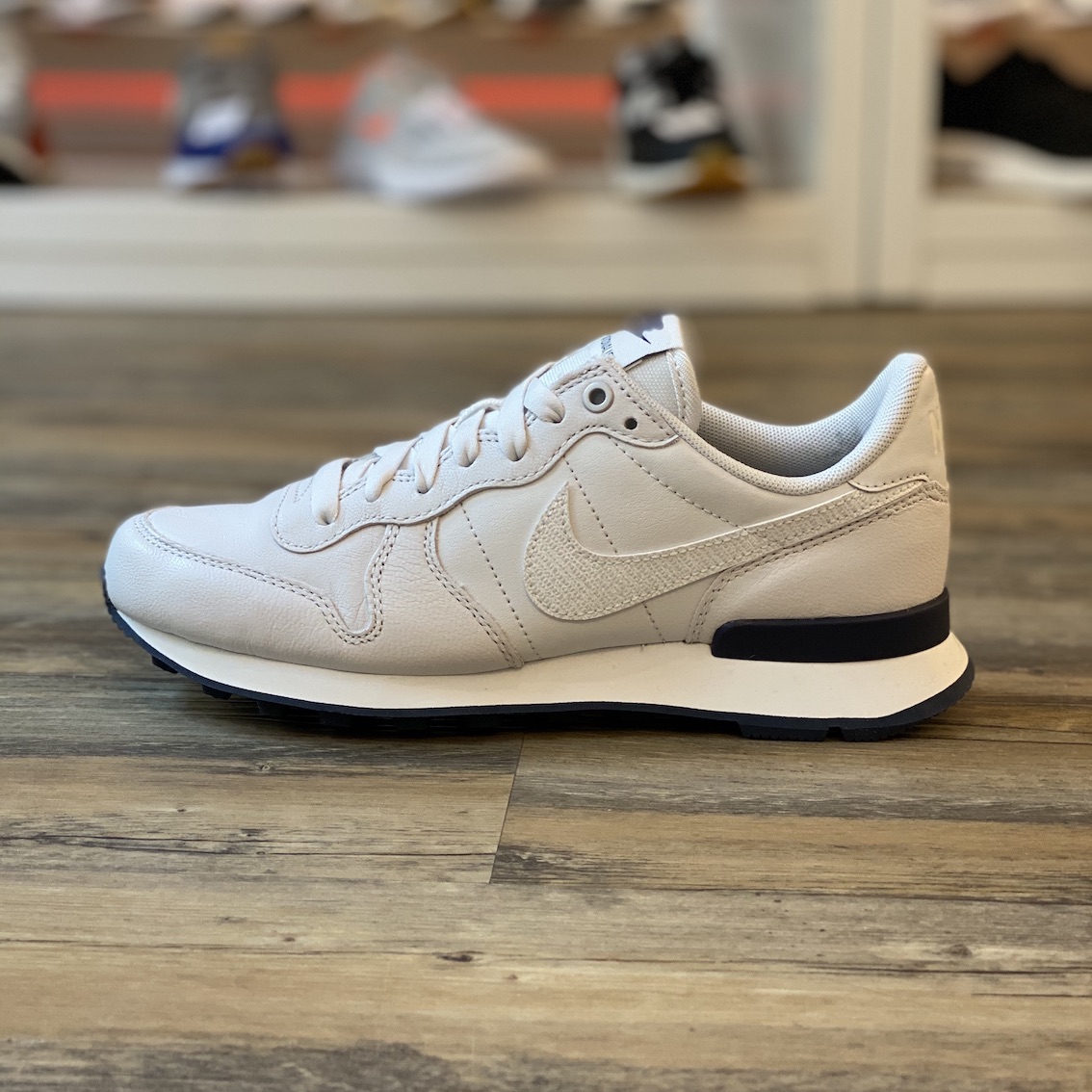 nike internationalist weiß leder